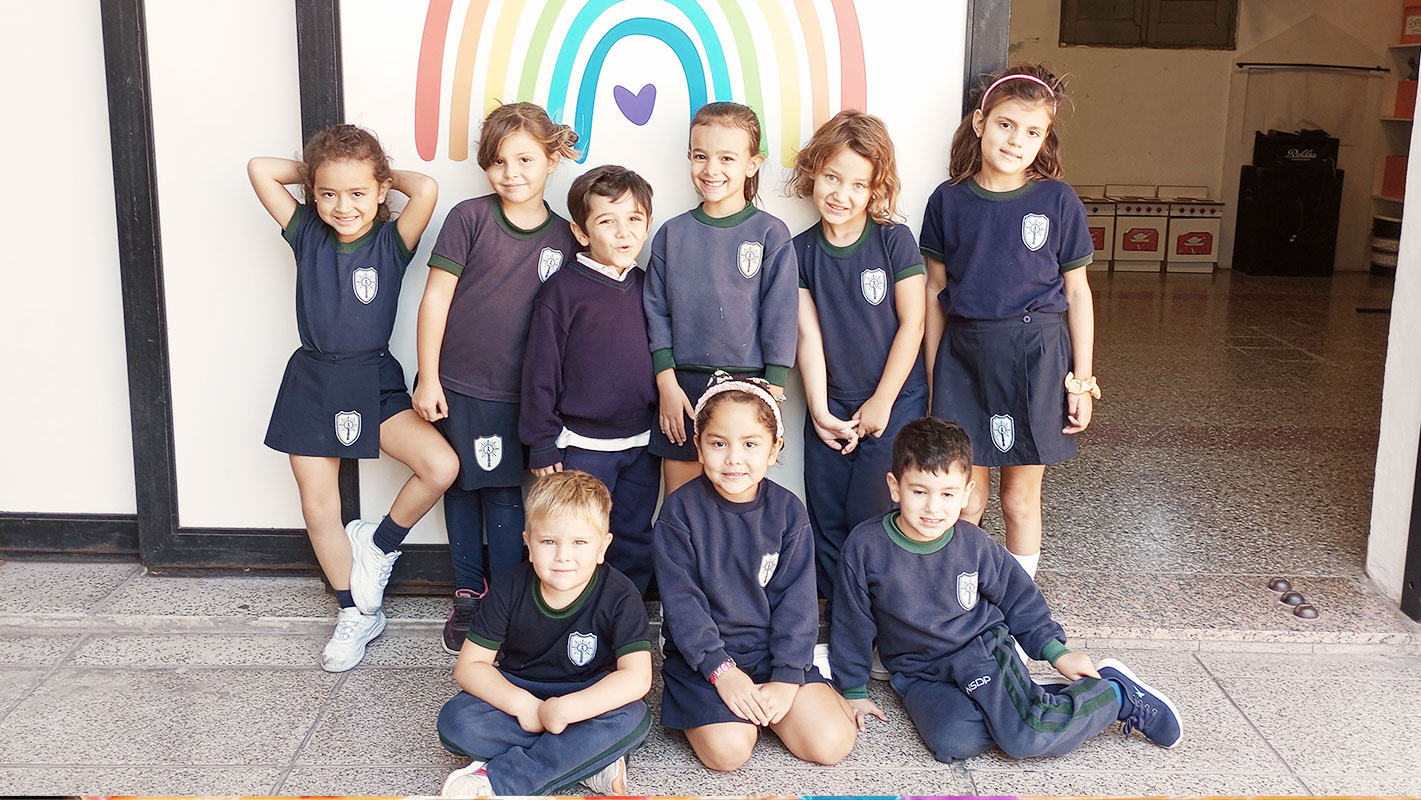 Formación Integral: estudiantes en actividad educativa